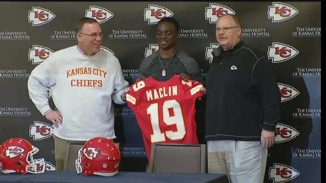 Chiefs Officially Sign Maclin